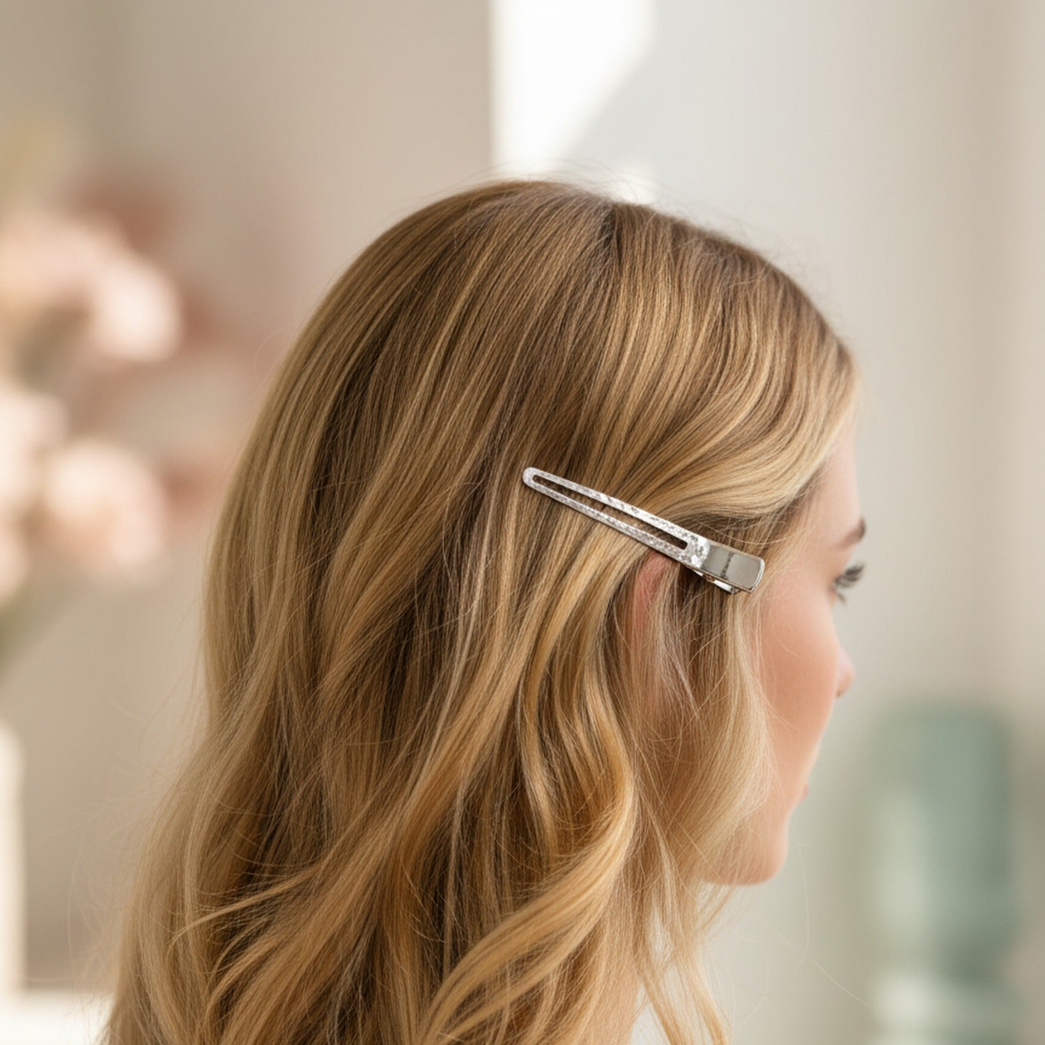 Minimalist Clear Acrylic Hair Pins Set