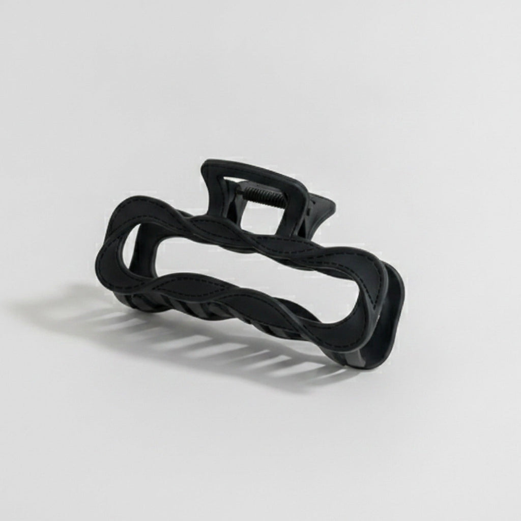 Wavy Claw Hair Clip with Textured Grip - Black 9.7cm