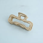 Wavy Claw Hair Clip with Textured Grip - 9.7cm