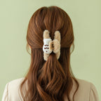 Beige Fluffy Sleeping Face Hair Claw – hair accessories (view 3)