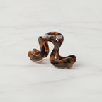 Tortoiseshell Brown Hair Claw Clip – hair accessories (view 3)