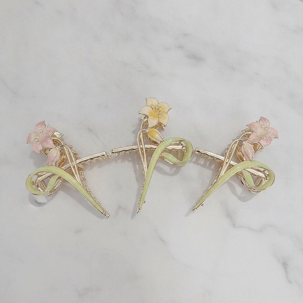 Floral Pearl Hair Claw Clip - Floral
