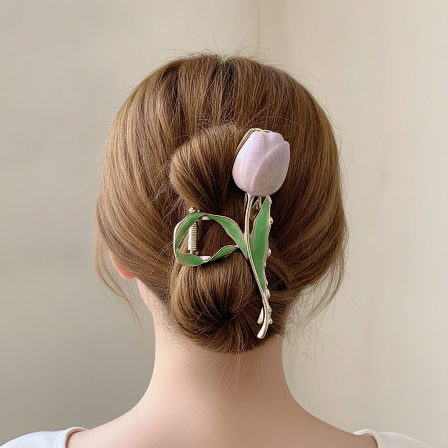 Tulip Pearl Hair Claw Clip - Purple Tulip
