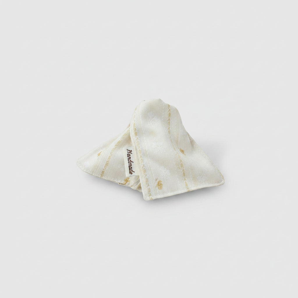 Cream Textured Hair Claw Clip – hair accessories (view 1)