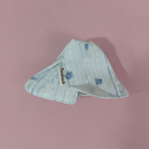 Blue Floral Lace Hair Claw Clip