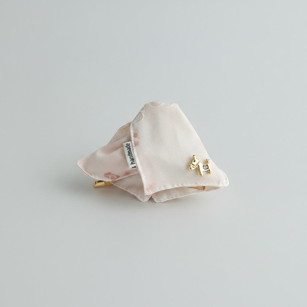 Cream Textured Hair Claw With Gold Charms – hair accessories (view 1)