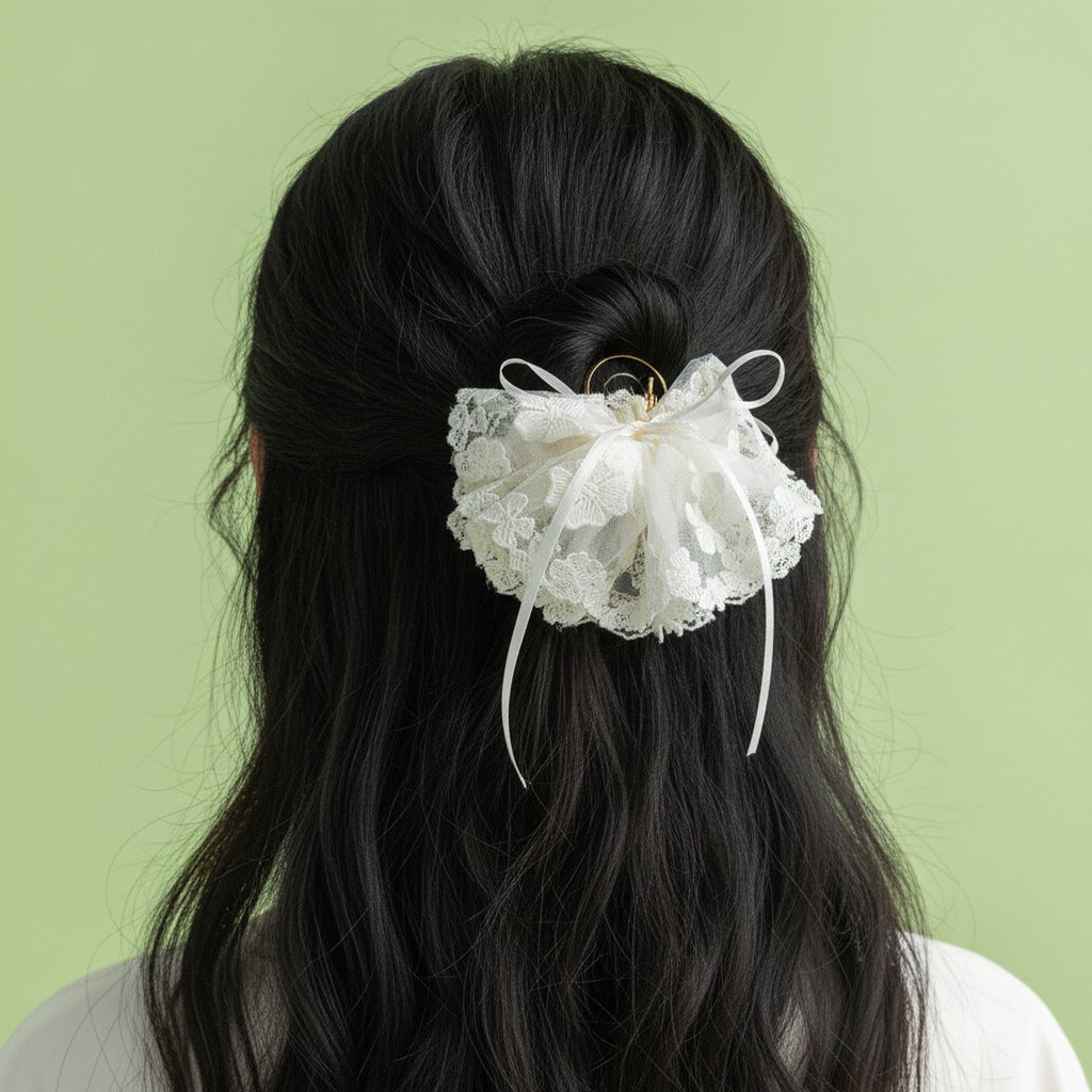 Lace Floral Hair Claw Clip Ivory – hair accessories (view 3)