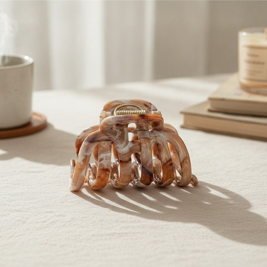 Marbled Acrylic Hair Claw Clip – hair accessories (view 3)