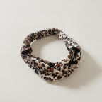 Stylish Leopard Print Elastic Headband – hair accessories (view 1)