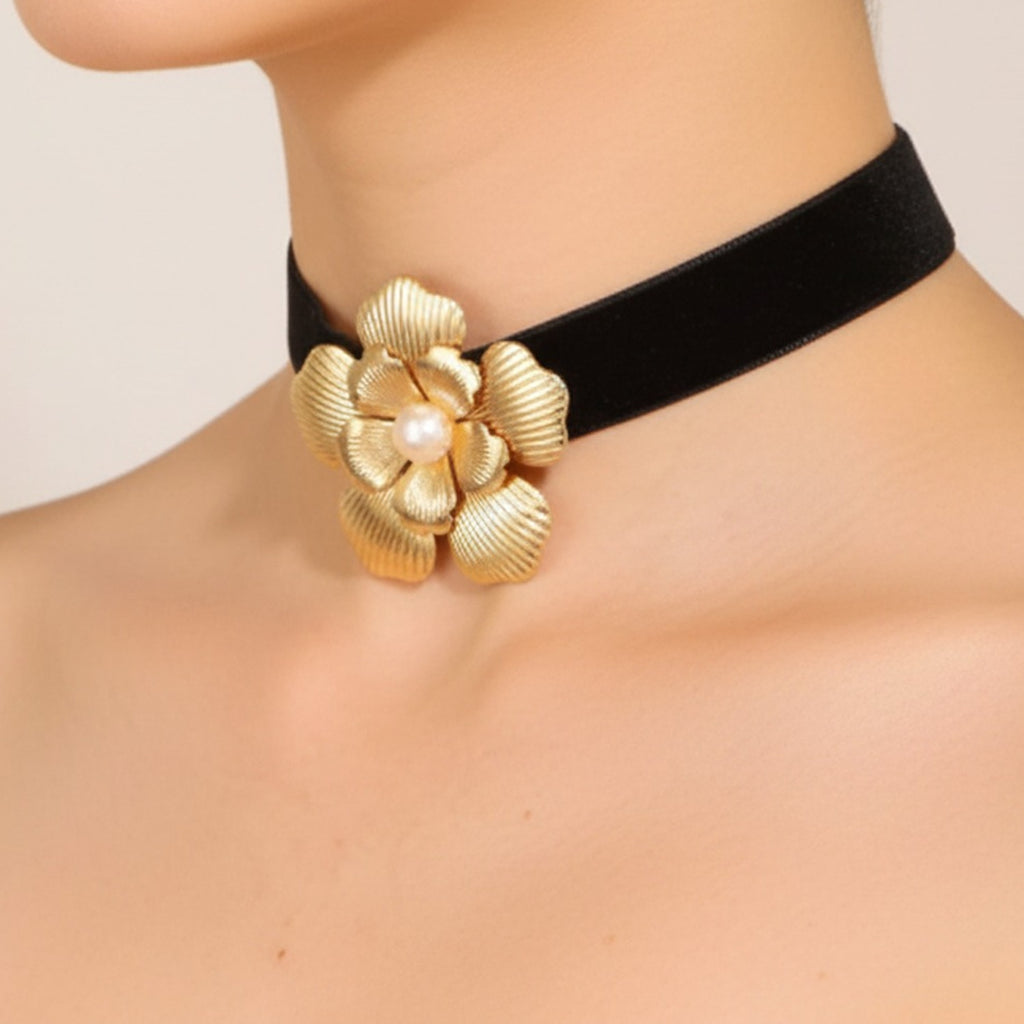 Black Velvet Belt With Gold Pearl Flower Buckle
