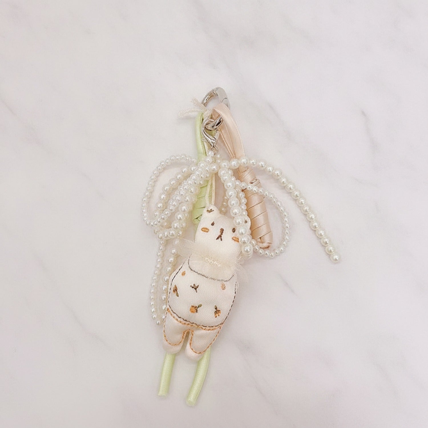 Pearl Beaded Cute Bunny Acrylic Keyring
