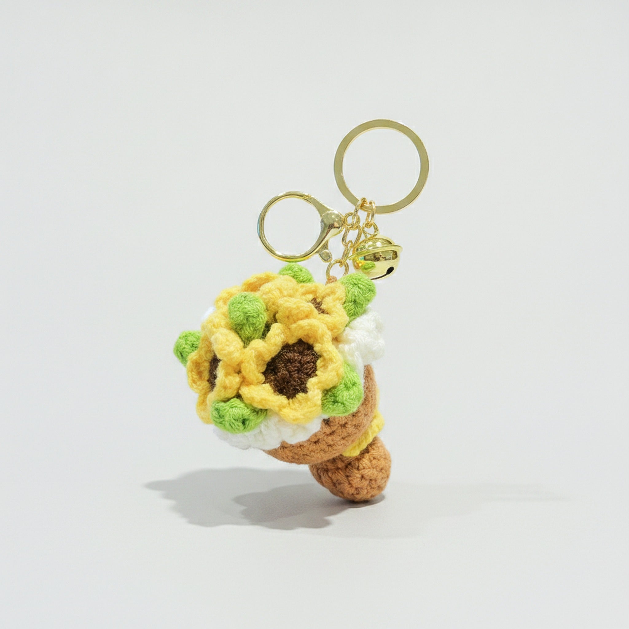 Crocheted floral keychain - Type 3 – novelty & toys (view 1)