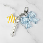 Bow Pearl Star Keychain - Style 4