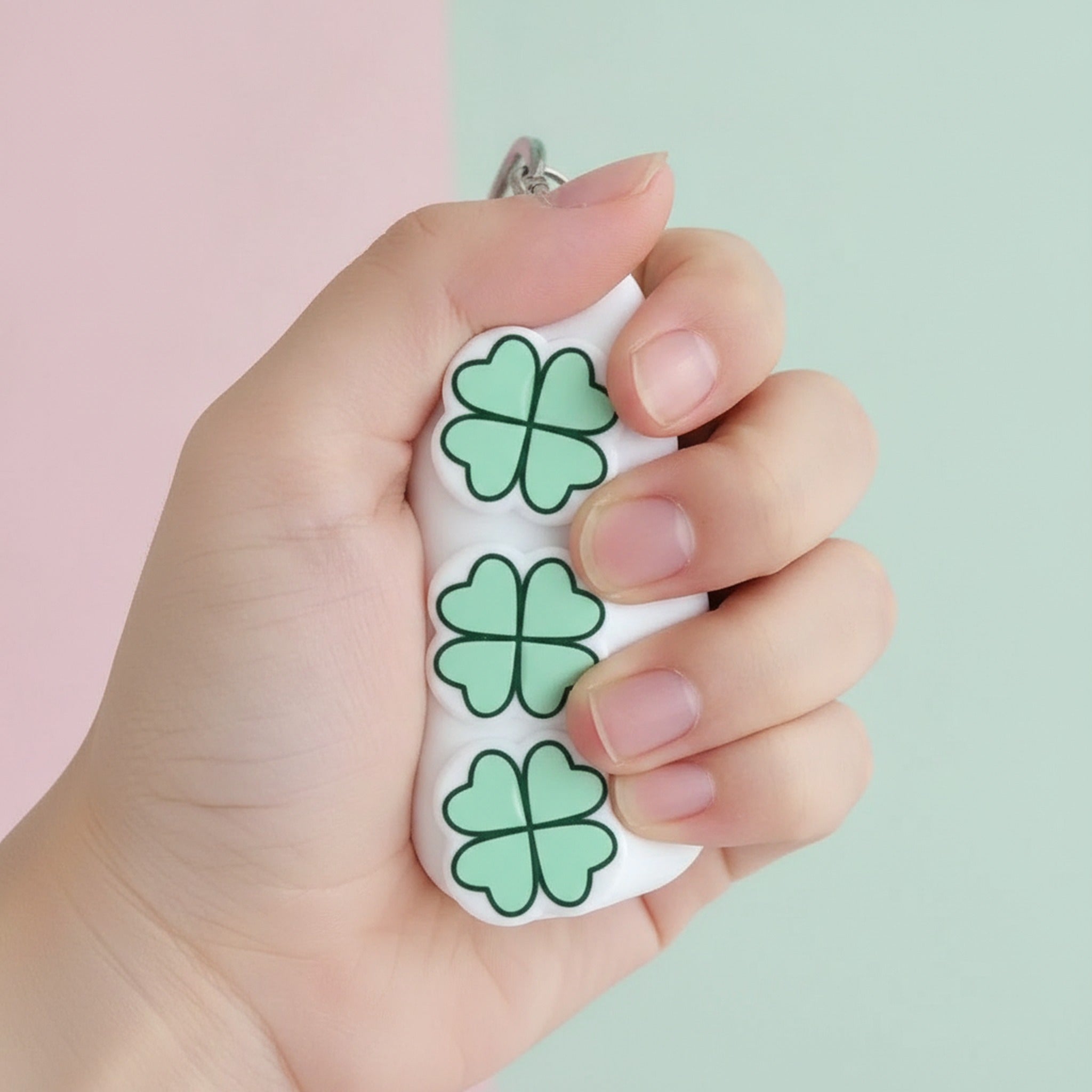 Four-Leaf Clover Keycap Keychain - Green
