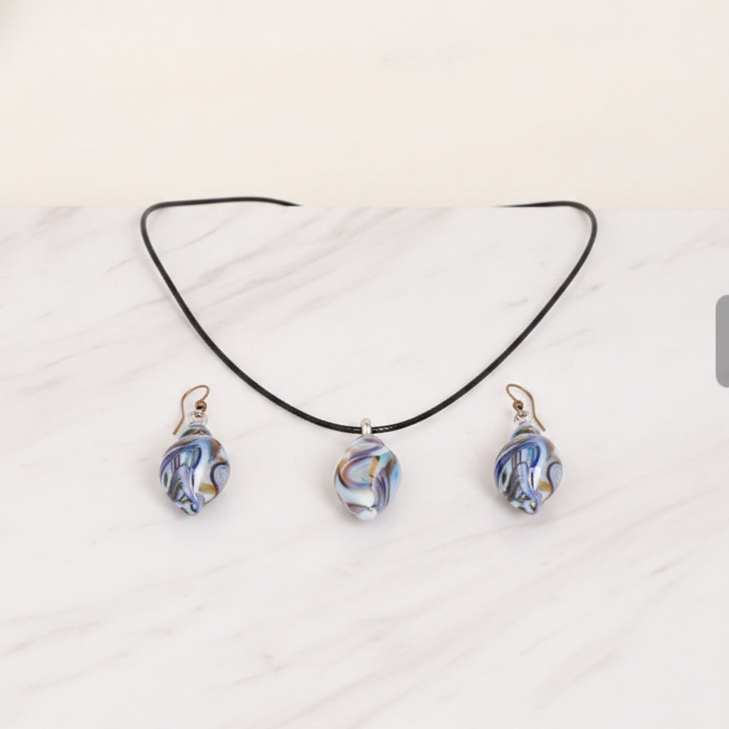 Iridescent Shell Pearl Earring & Necklace Set – jewelry (view 2)