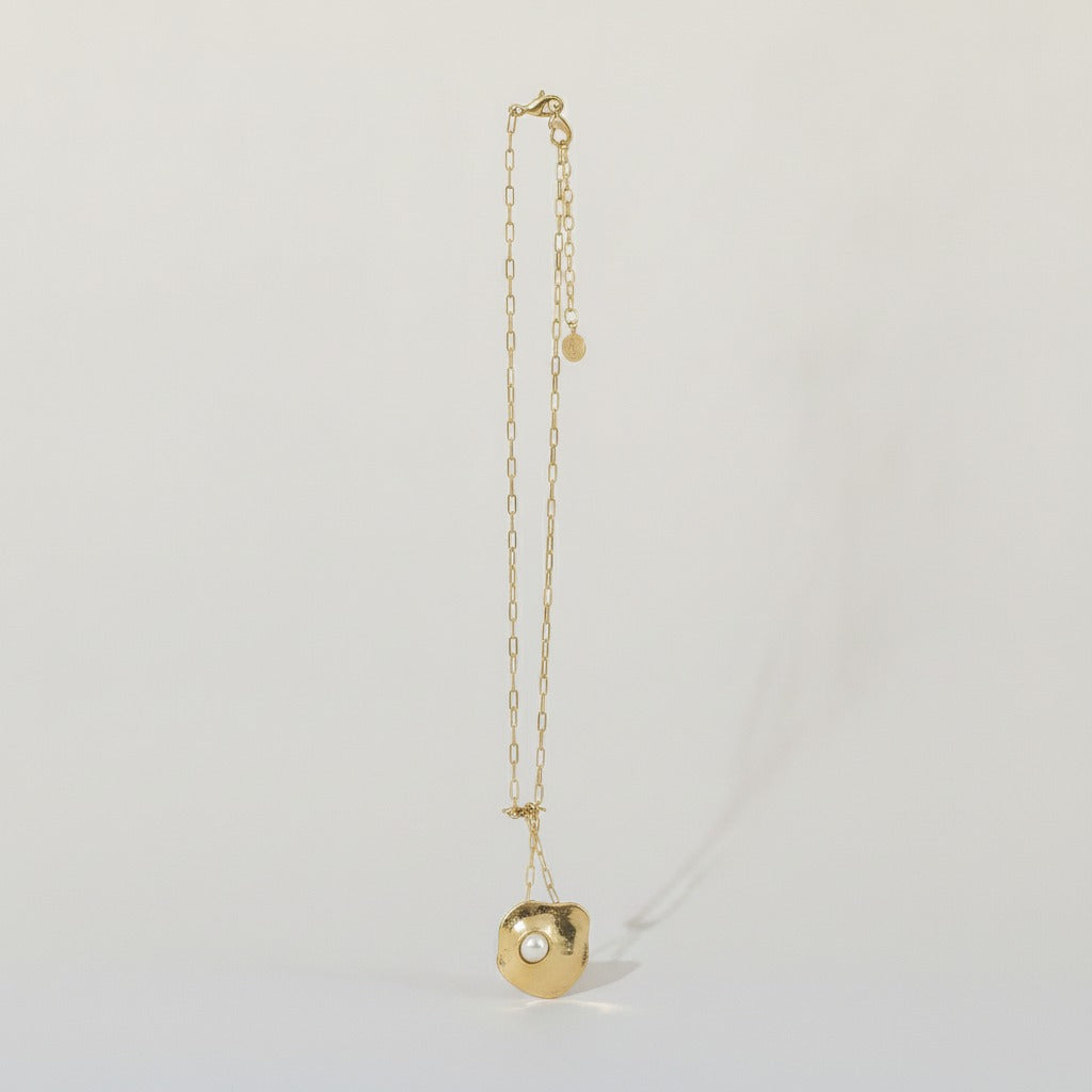 Irregular Gold Pearl Pendant Necklace – jewelry (view 1)