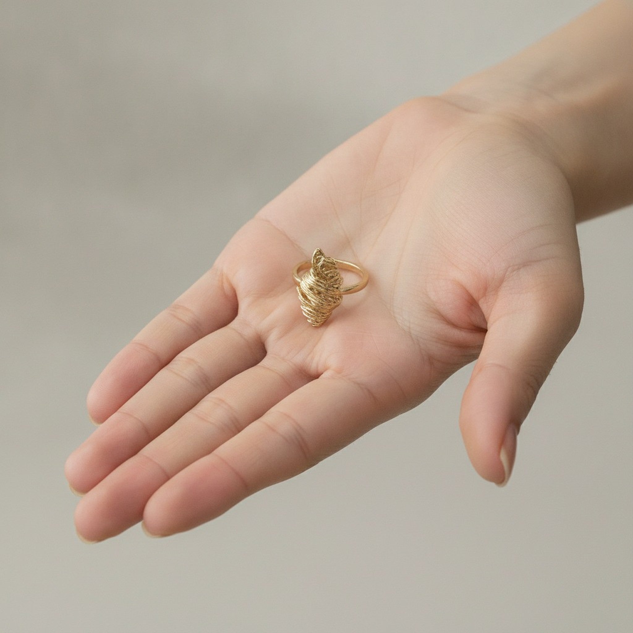 Chic Twisted Shell Sculptural Ring – jewelry (view 3)