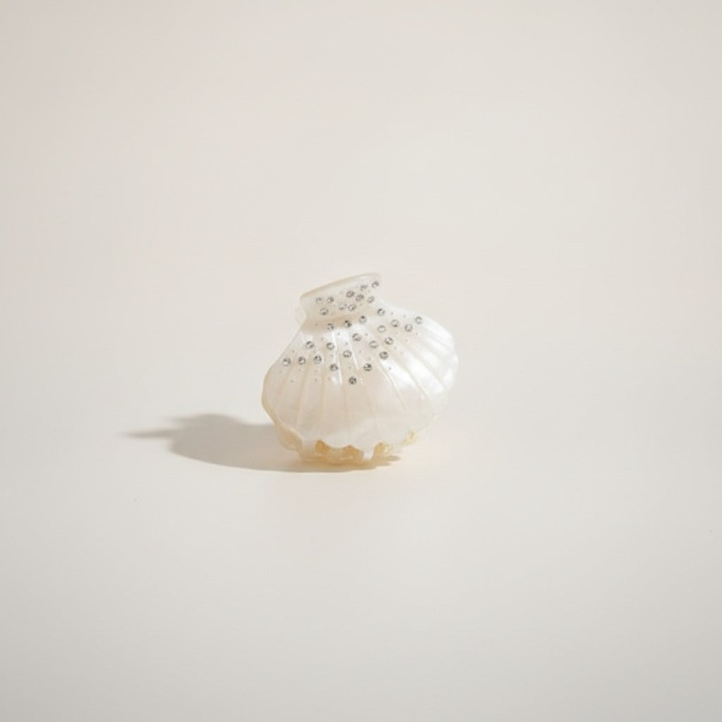 Sparkling Seashell Mini Hair Clip – hair accessories (view 3)