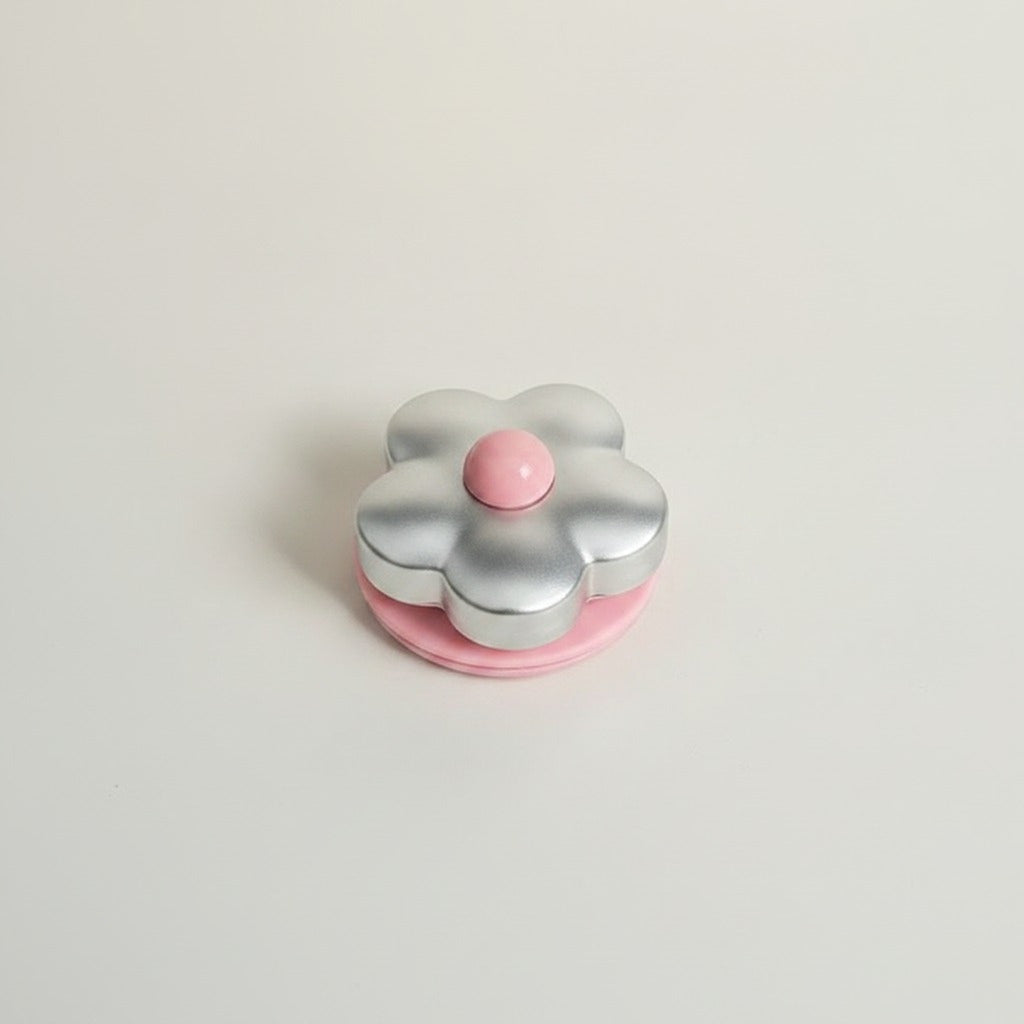Cute Flower Phone Grip – tech (view 1)