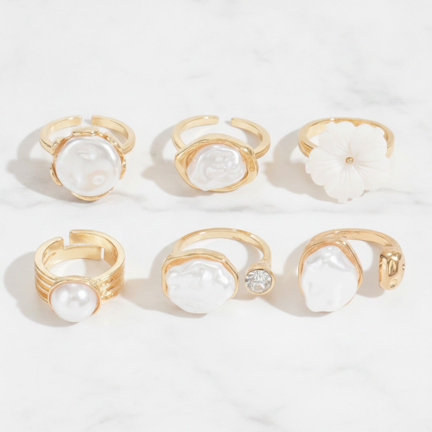 Pearl & Flower Gold Ring Set