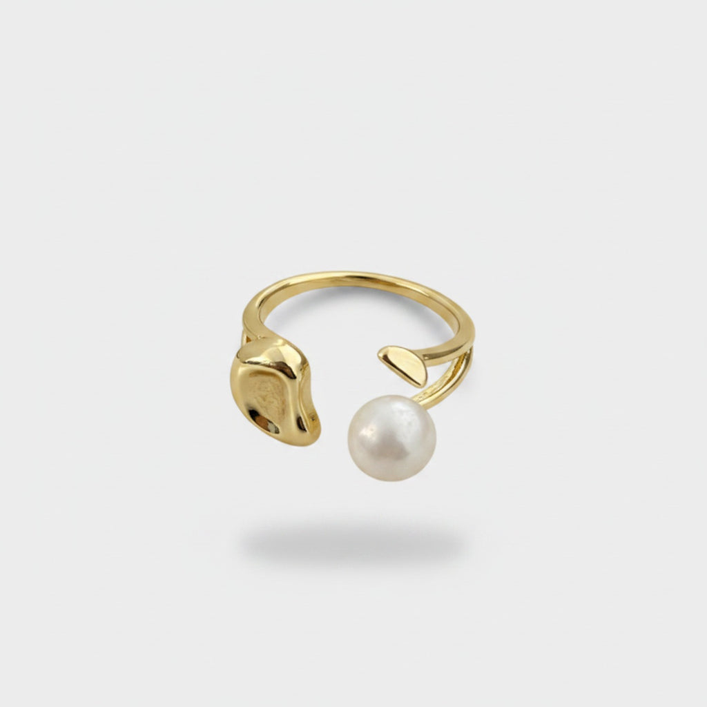 Pearl Gold Wrap Ring Statement Design