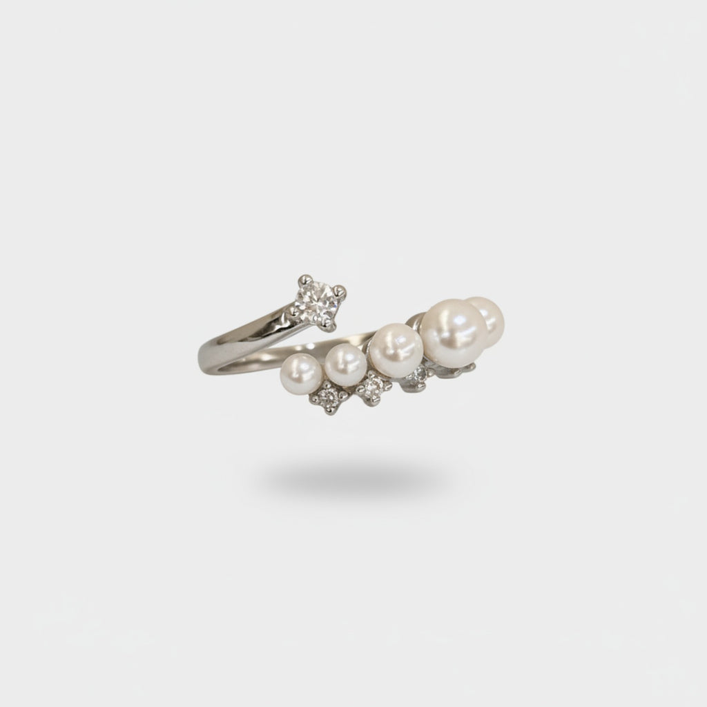 Pearl And Rhinestone Elegant Ring Set