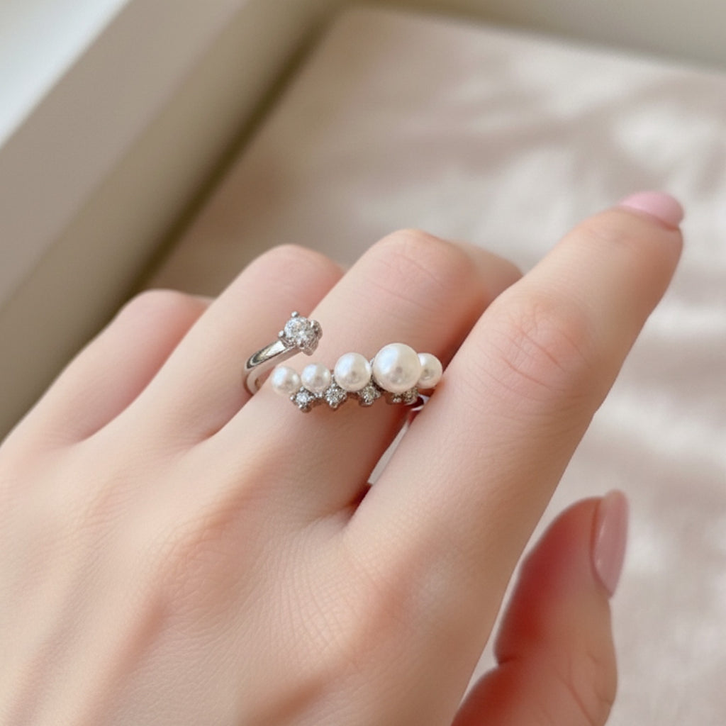 Pearl And Rhinestone Elegant Ring Set