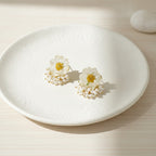 Daisy Natural Dried Flower S925 Silver Needle Earrings - White – jewelry (view 2)