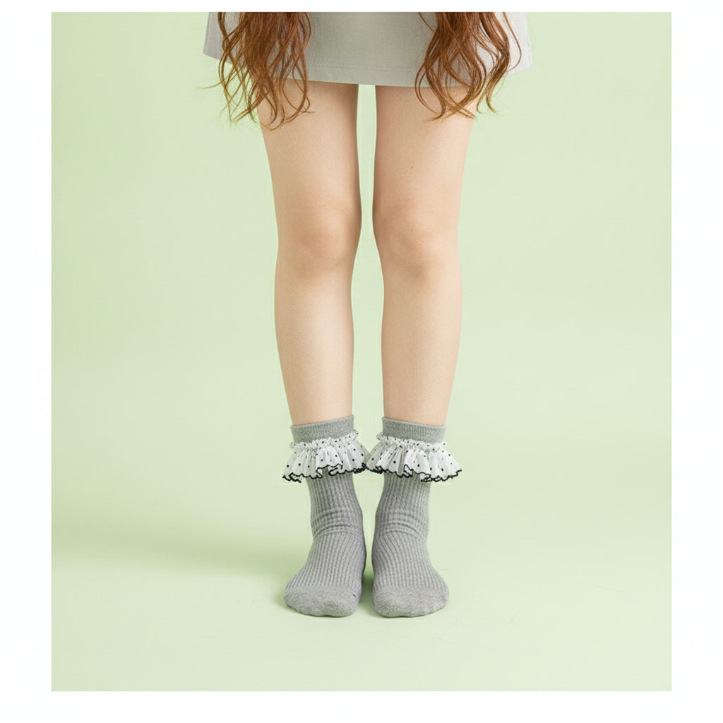 Ribbed Crew Socks with Ruffle - Gray
