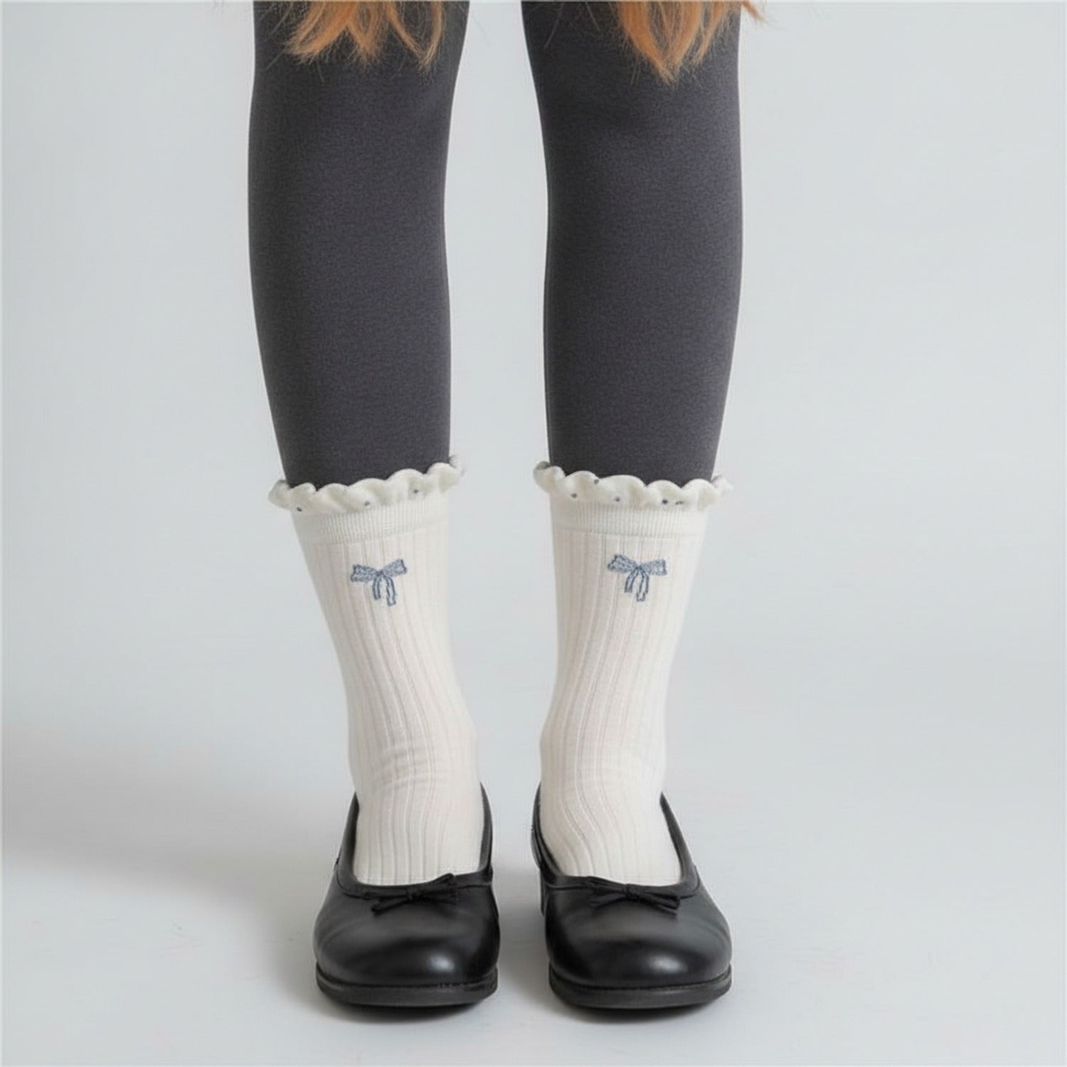 White Ribbed Bow Crew Socks