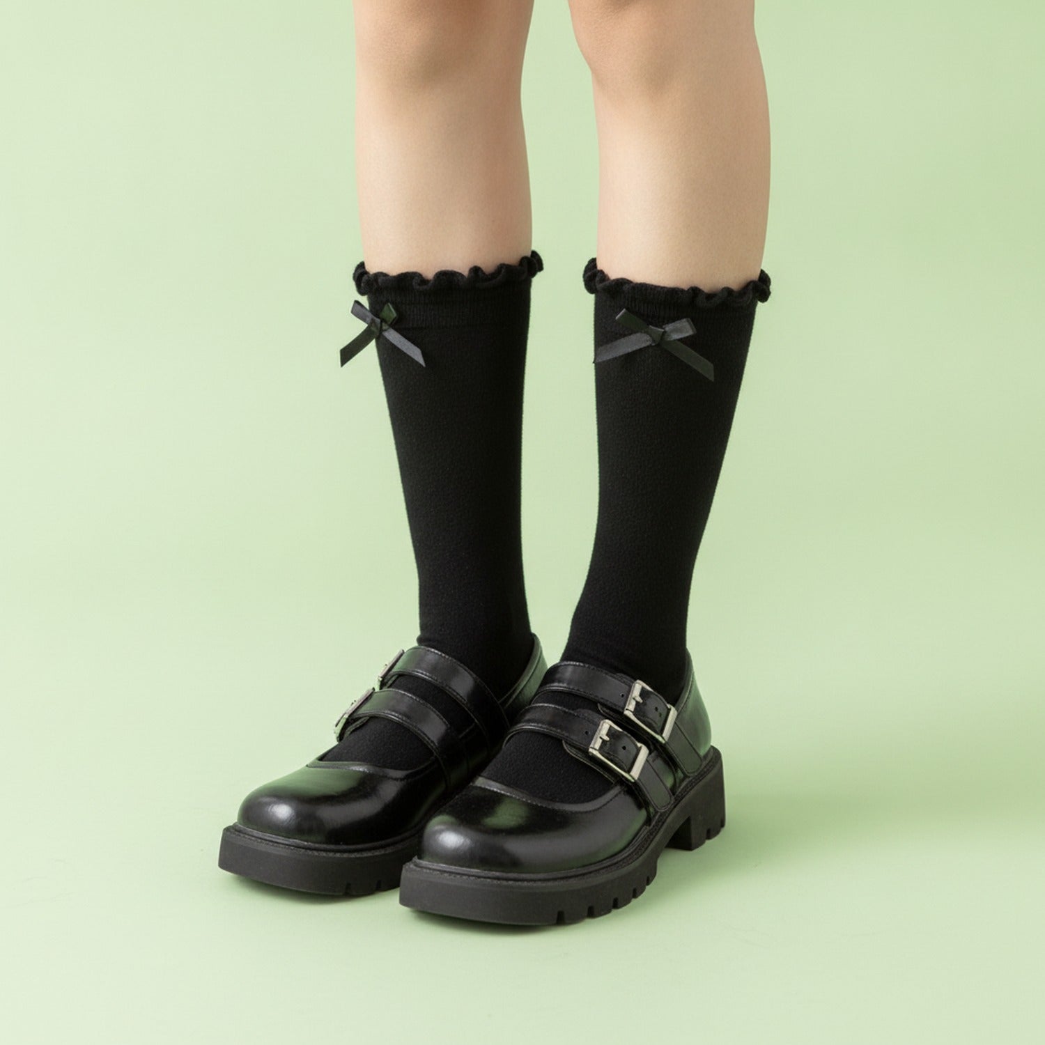 Black Ruffle Bow Trim Crew Socks - Black