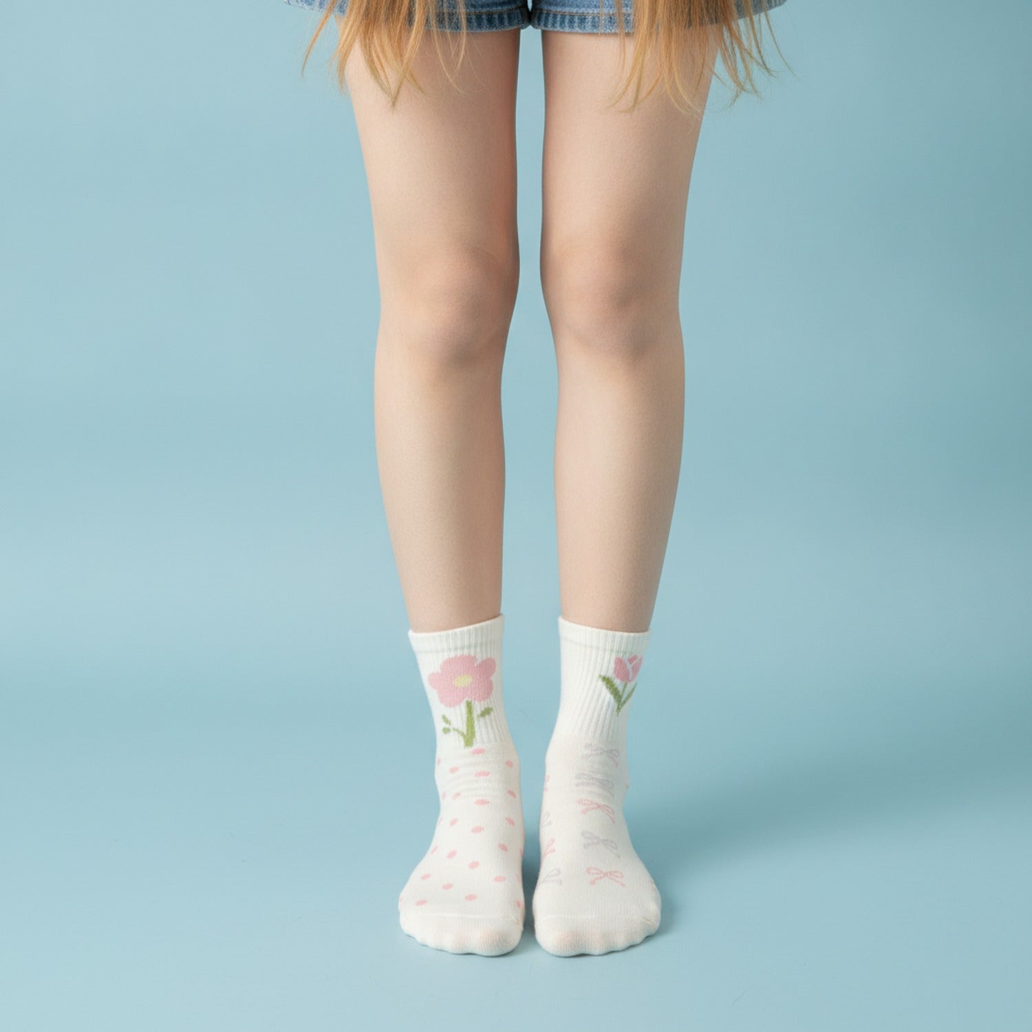 White Flower Polka Dot Crew Socks