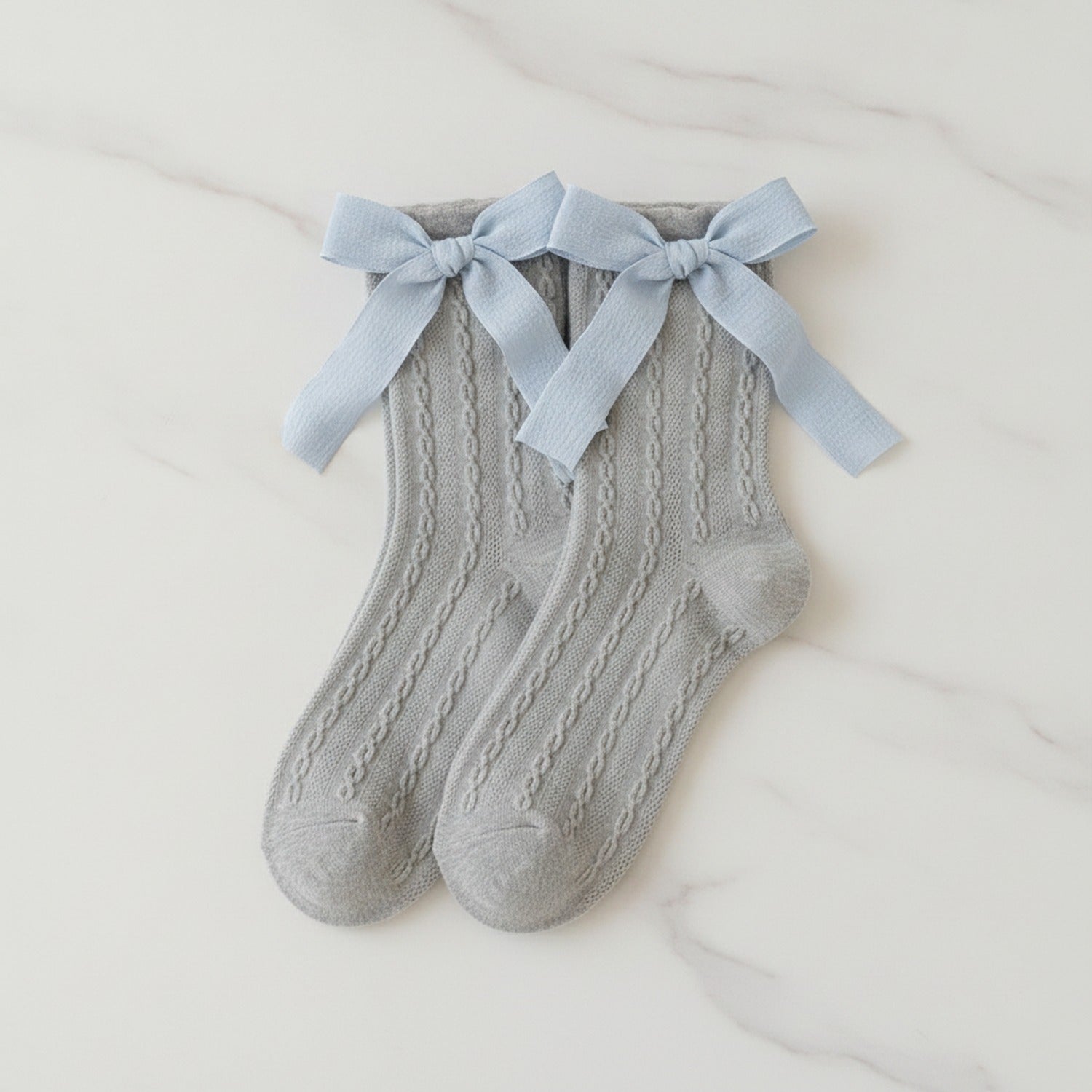 Cable Knit Socks With Bow - Light Gray