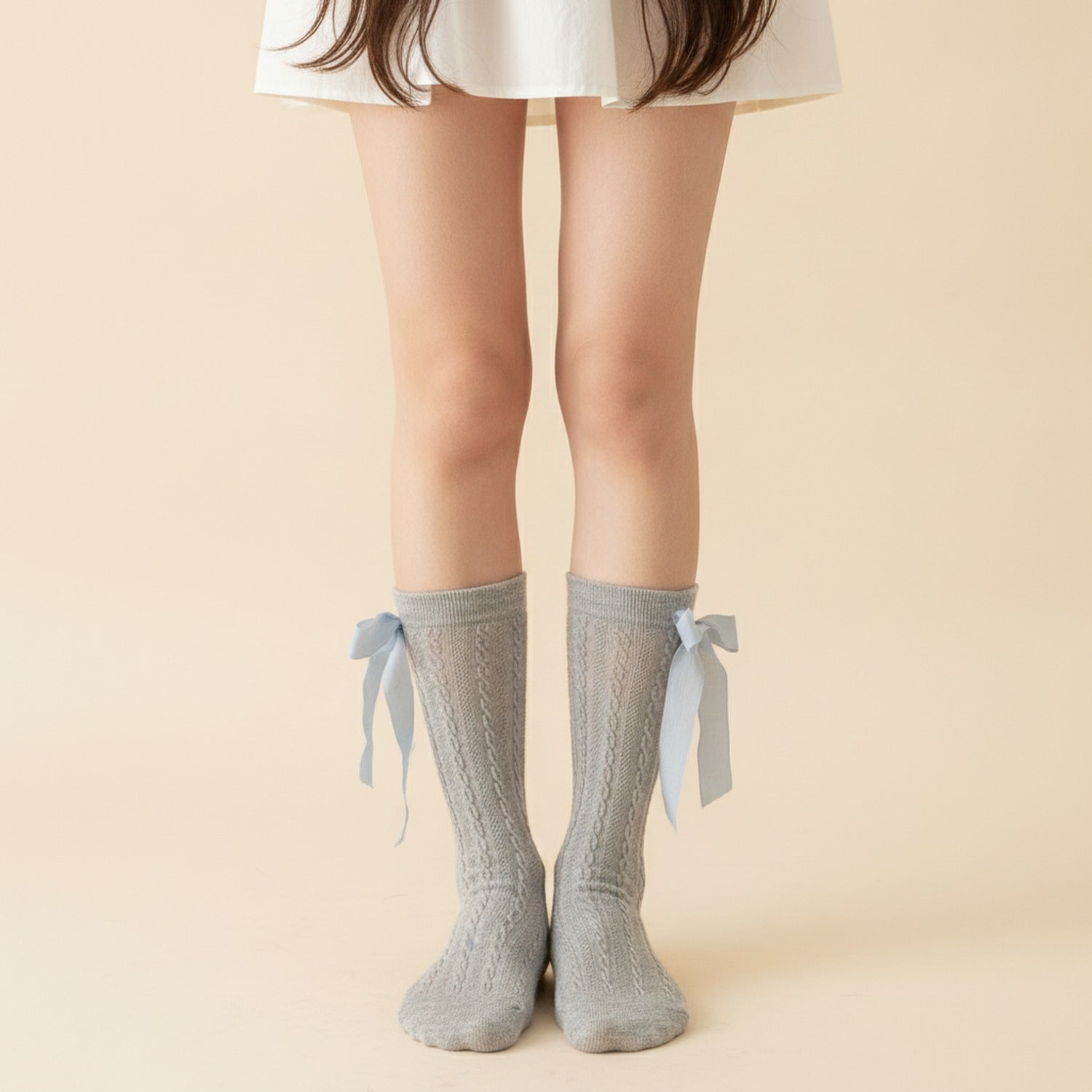 Cable Knit Socks With Bow - Light Gray