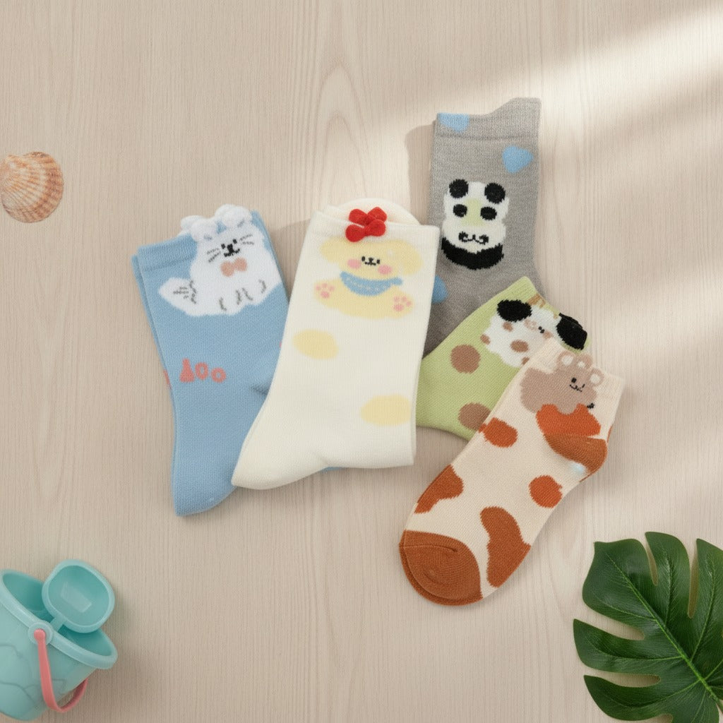 Khaki Apple Patterned Crew Socks