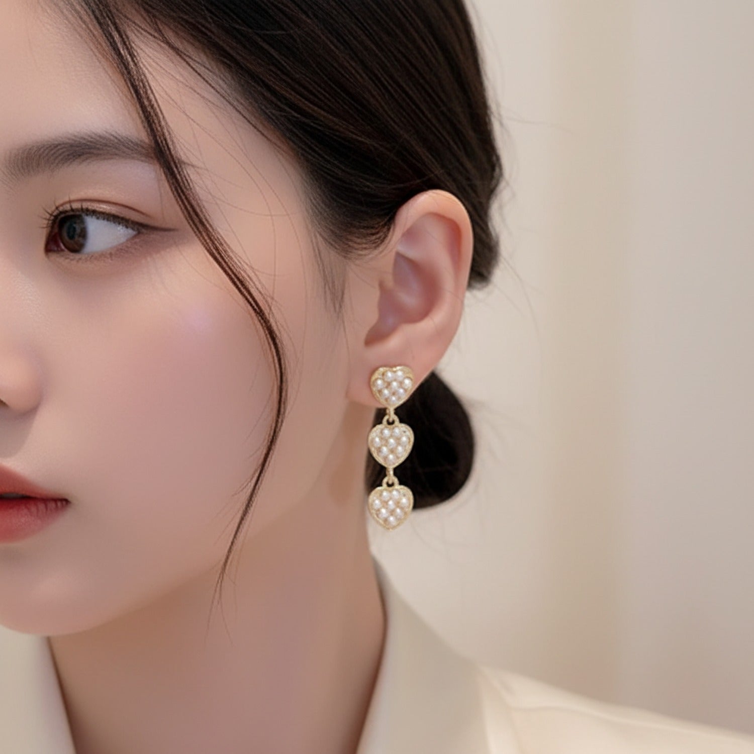 Pearl Heart Drop Chandelier Earrings Gold