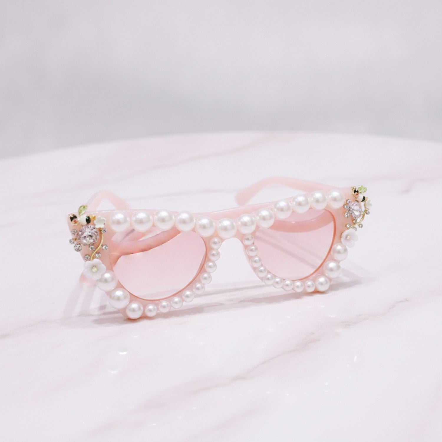 Pearl Heart Shaped Cat Eye Sunglasses - Pearl Pink Heart