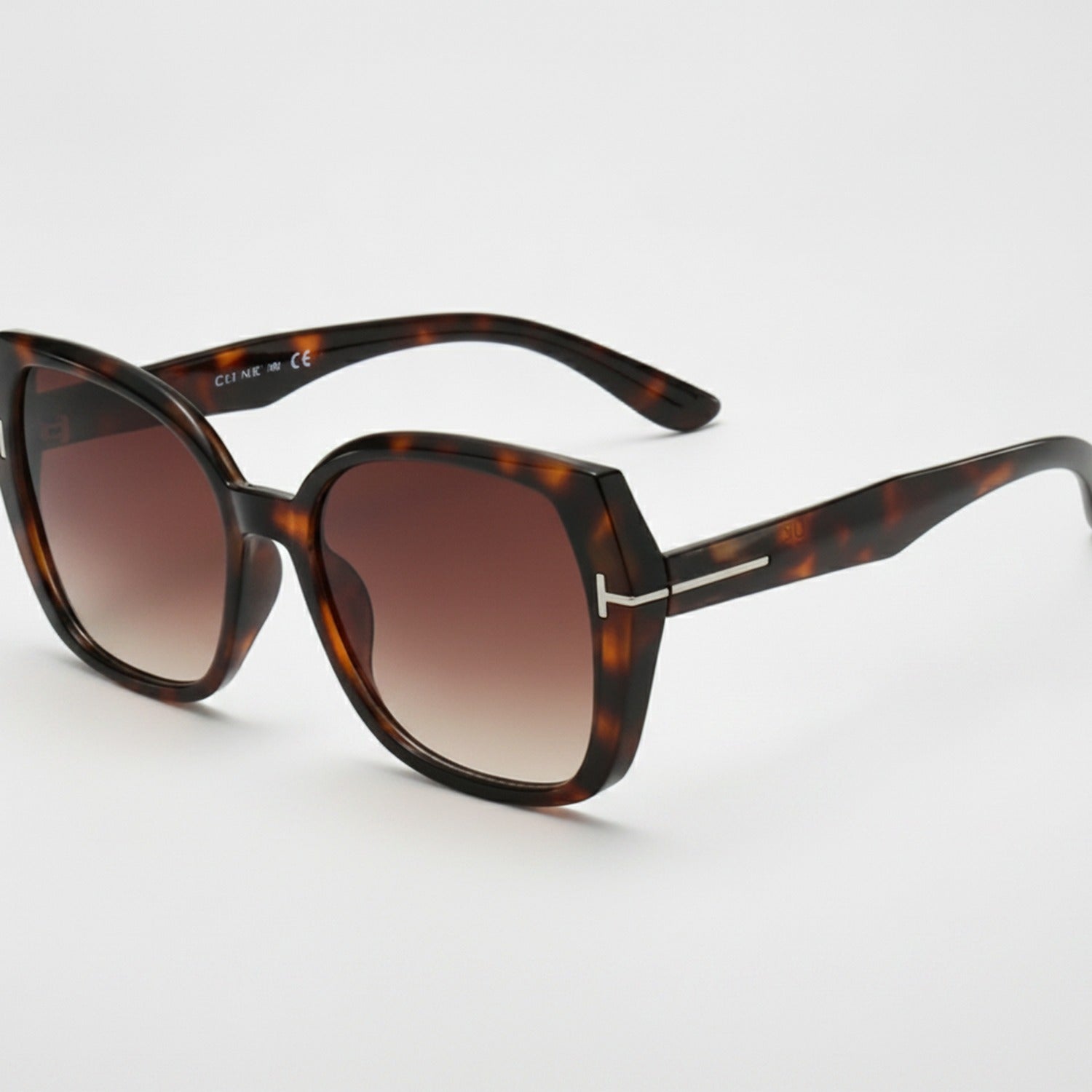 Tortoiseshell Square Gradient Sunglasses With Metal Bridge – eyewear (view 1)