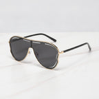 Aviator Sunglasses - Gold Frame Gray