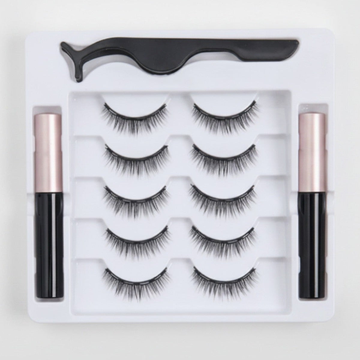 Magnetic False Eyelashes Set With Applicator – Korean beauty tool (view 1)