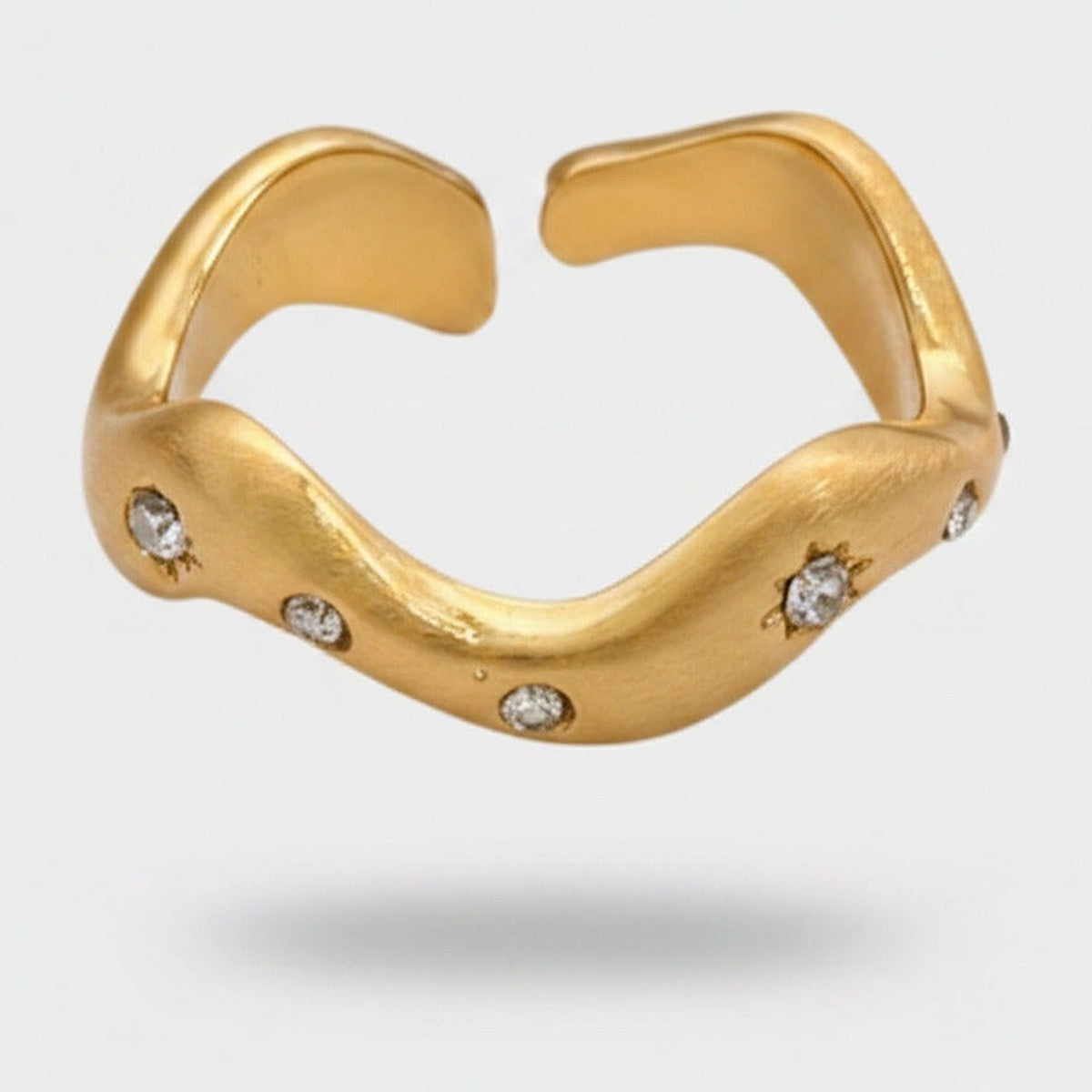 Gold Heart Ring With Diamonds – jewelry (view 1)