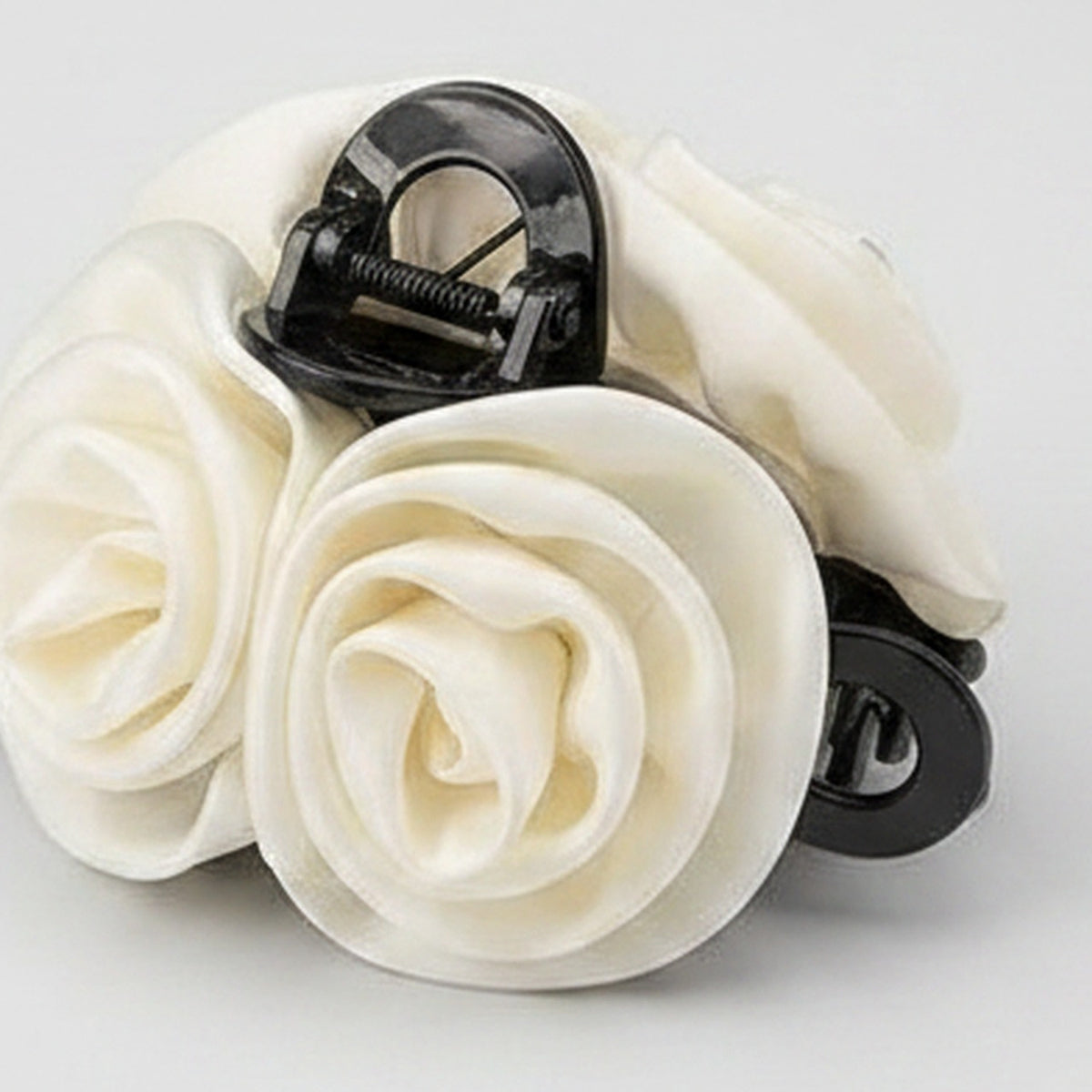 Rose Silk Claw Hair Clip - White