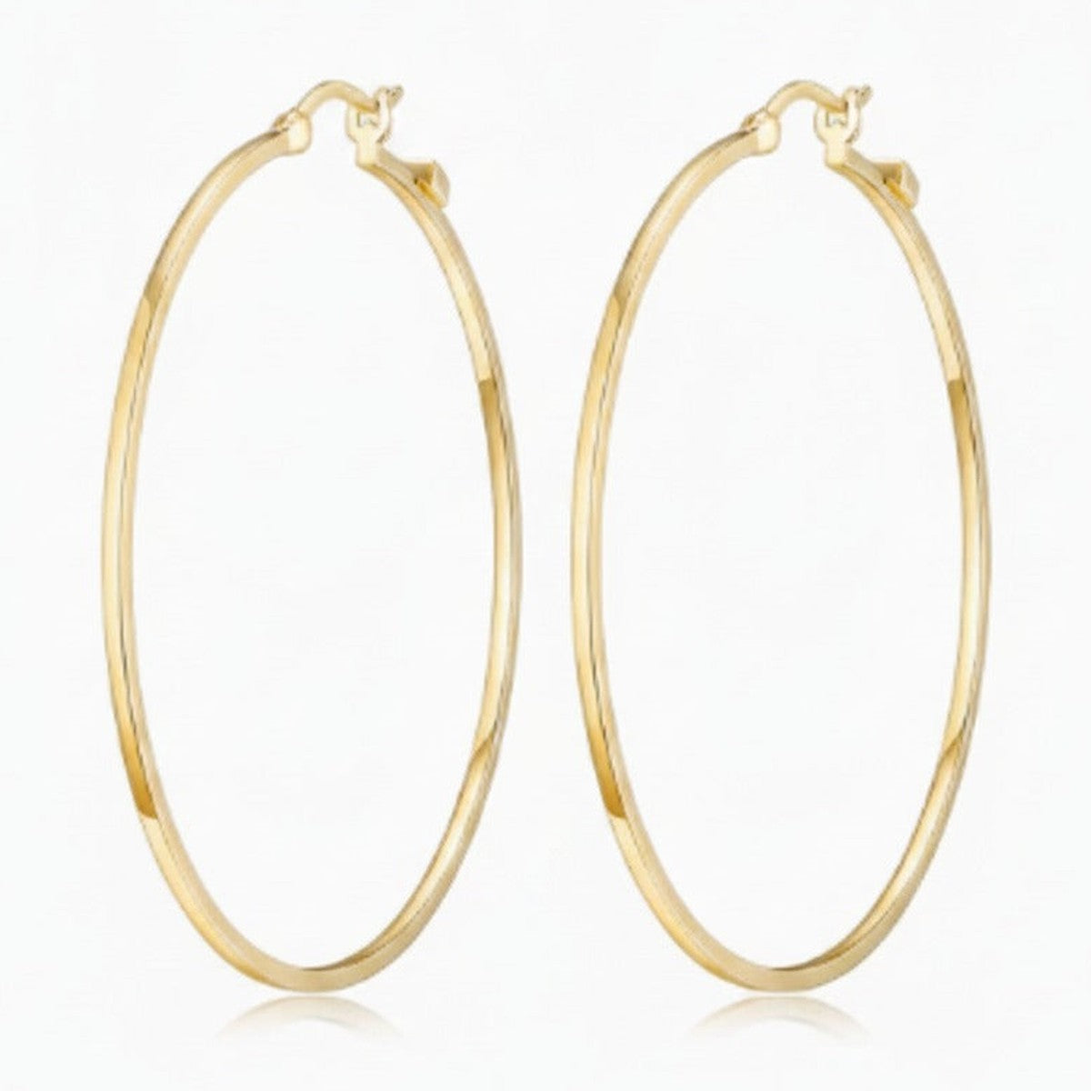 Sleek Oval Hoop Earrings - Gold