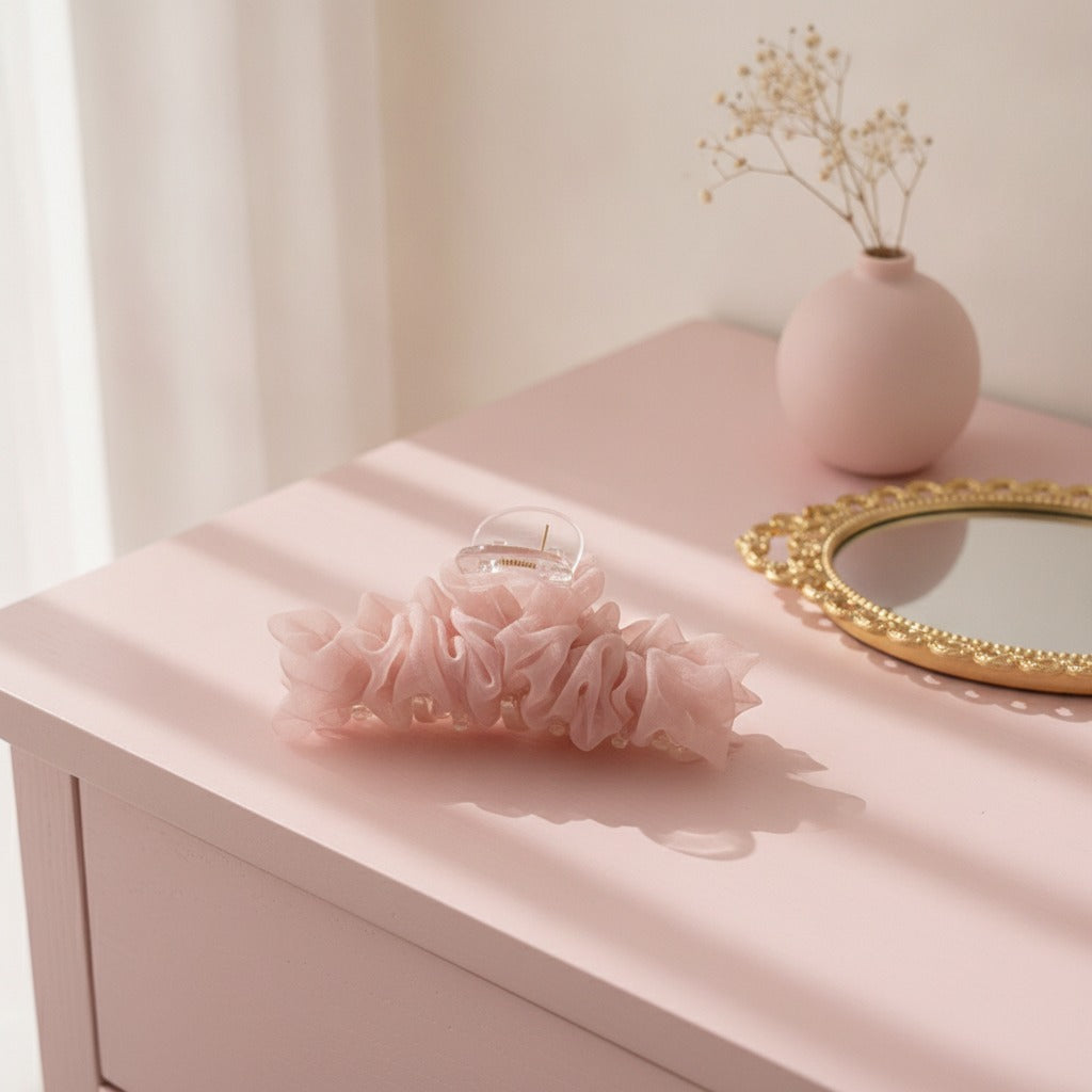Sculptured Metal Hair Claw - Soft Pink