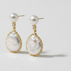 Pearl Twisted Frame Stud Earring - Type 5