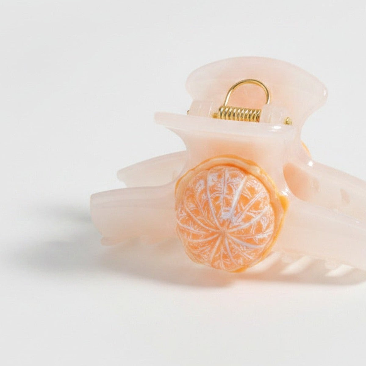Citrus Slice Peach Pearl Hair Claw – hair accessories (view 1)