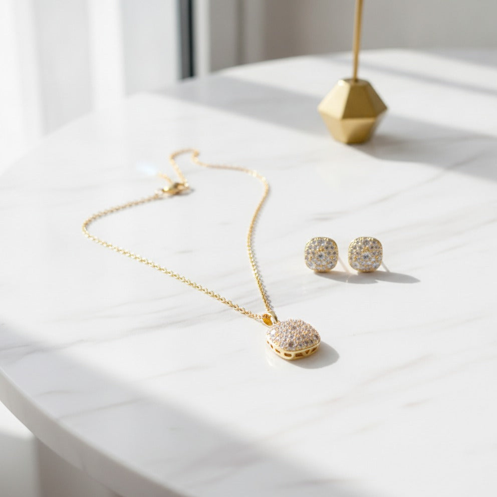 Sparkle Pendant & Stud Set - Gold