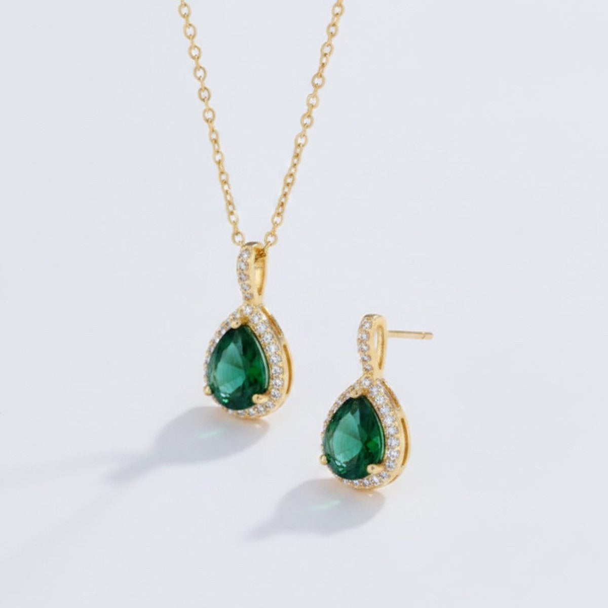 Emerald Teardrop Jewelry Set