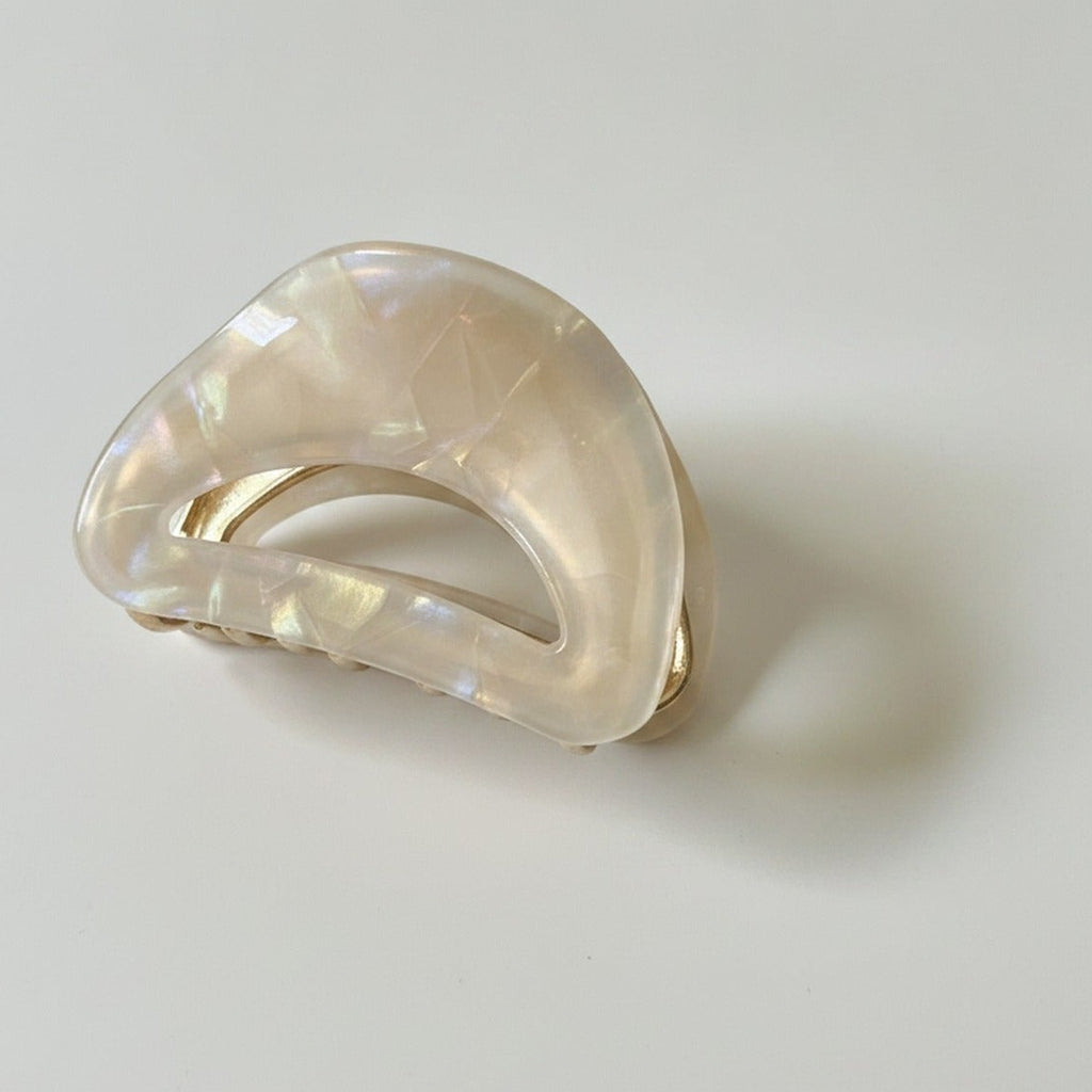 Pearl Beaded Half-Moon Hair Claw - Mermaid Pink – hair accessories (view 1)
