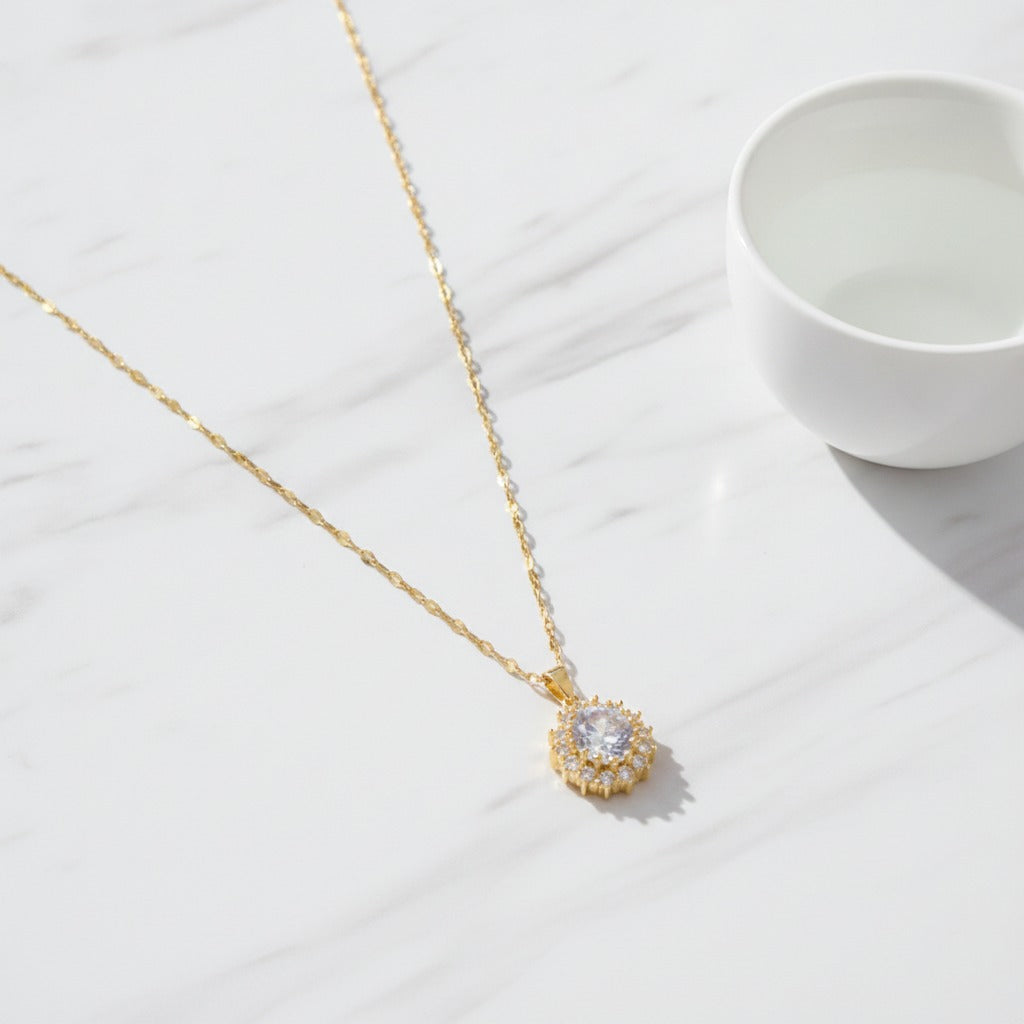 Oval Halo Crystal Pendant Necklace - Gold